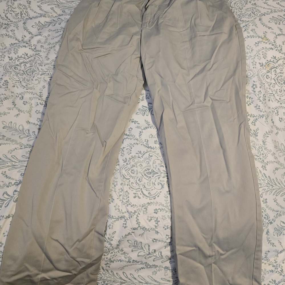 Men's Classic Tan Pants